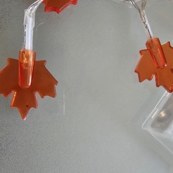 HELLO PUMPKIN FALL HARVEST FARMHOUSE DECOR W/GINGHAM PUMPKIN & MAPLE LEAF LIGHTS - Picture 8 of 9